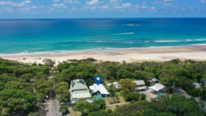 Driftwood on Home Beach - Absolute Beachfront